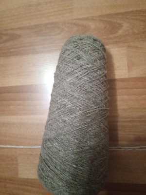 Шерстяные нитки