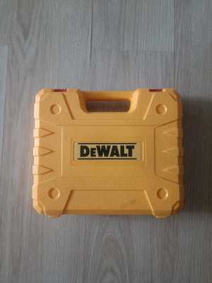 Шуруповёрт DeWalt