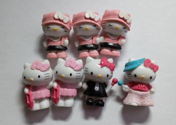 фигурки Hello Kitty