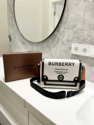 Сумка Burberry