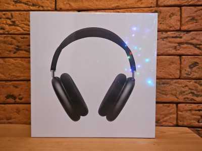 AirPods max