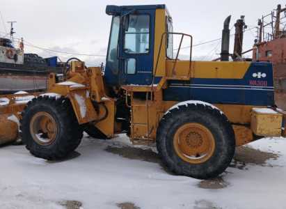 Продаю фронтальный погрузчик, KOMATSU WA300-1 1994 год.