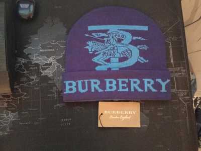 Шапка Burberry